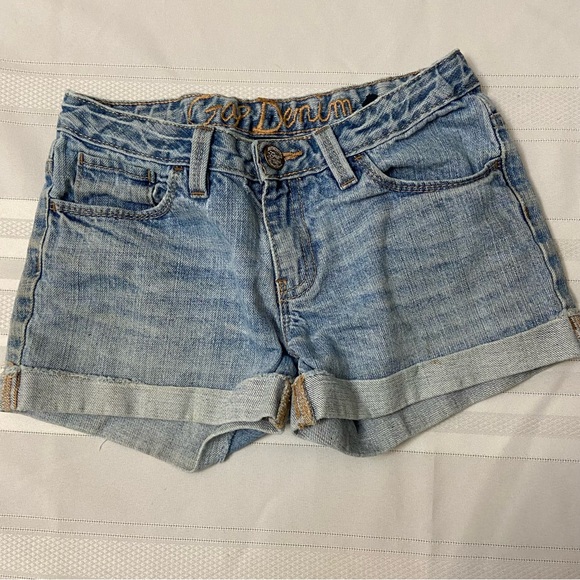 Gap Denim Girls Rolled Hem Shorts EUC size 14 - Picture 1 of 3